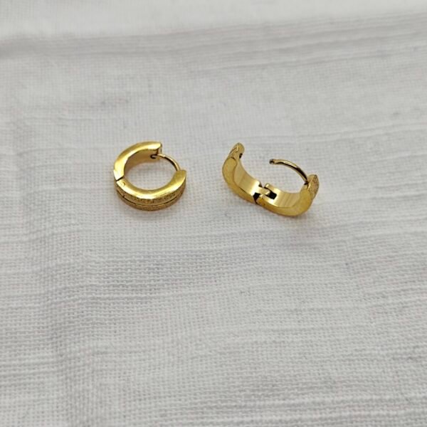 Alternative view of Textured Small Hoop Earrings