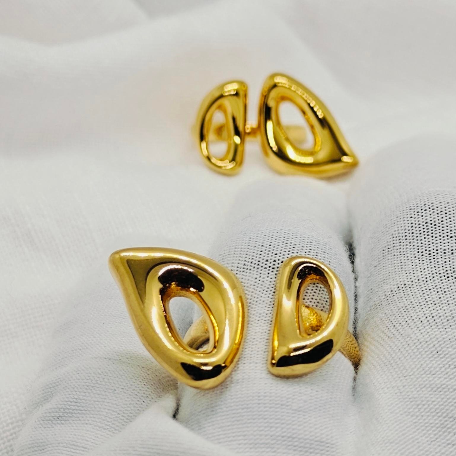 Size 9 abstract gold stainless steel ring modern open shape